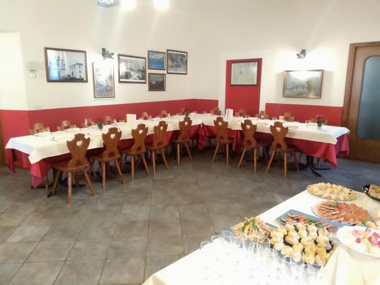 Albergo Ristorante Coppa Dazio Bagian luar foto