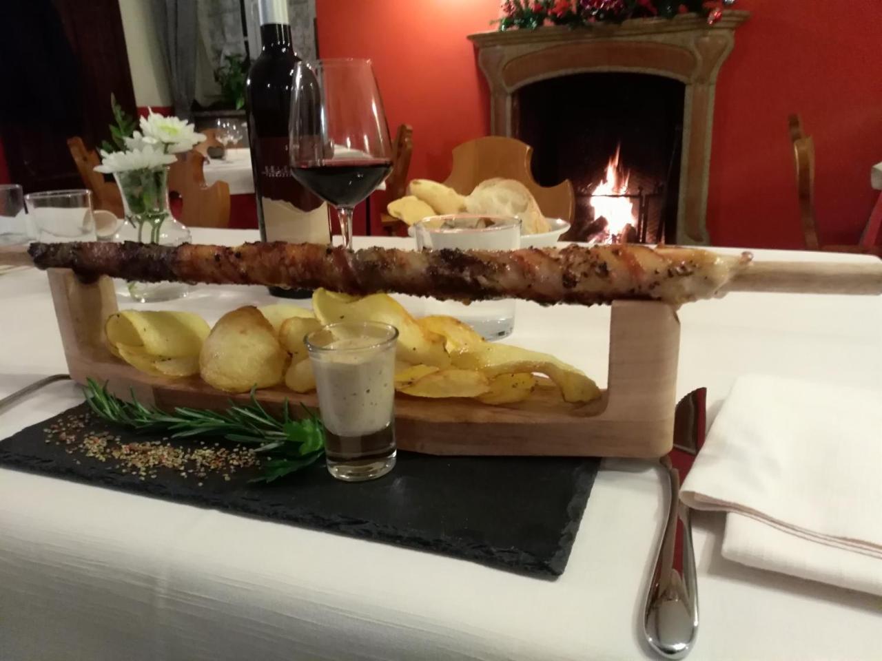Albergo Ristorante Coppa Dazio Bagian luar foto